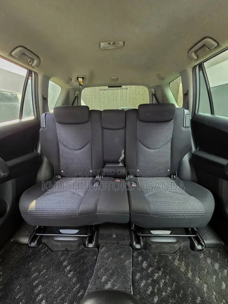 Toyota Vanguard 2009 Silver