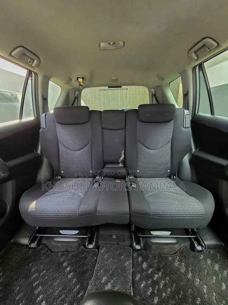 Toyota Vanguard 2009 Silver