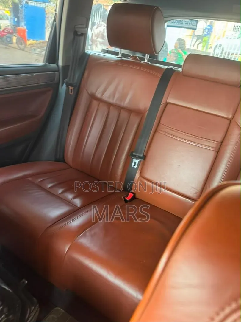 Volkswagen Touareg 2012 Black