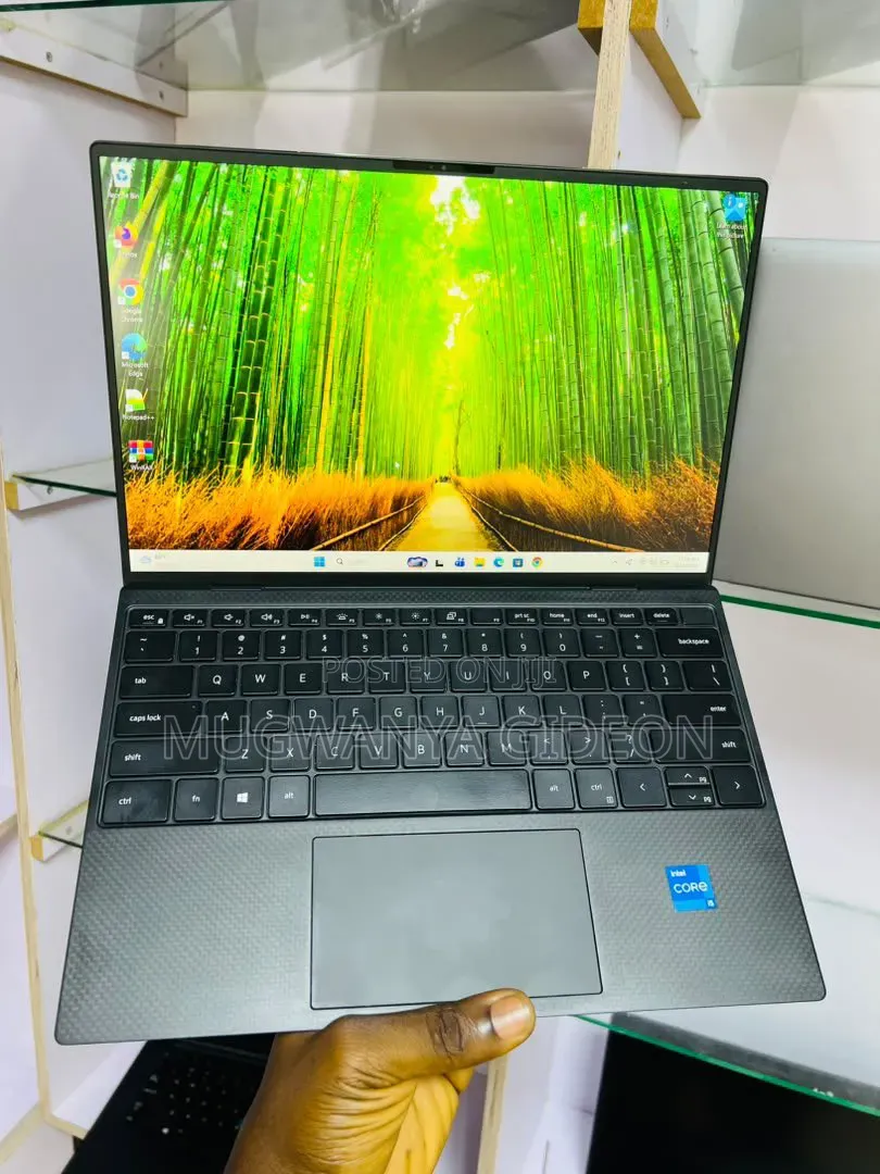 New Laptop Dell XPS 13 9310 16GB Intel Core i5 SSD 512GB