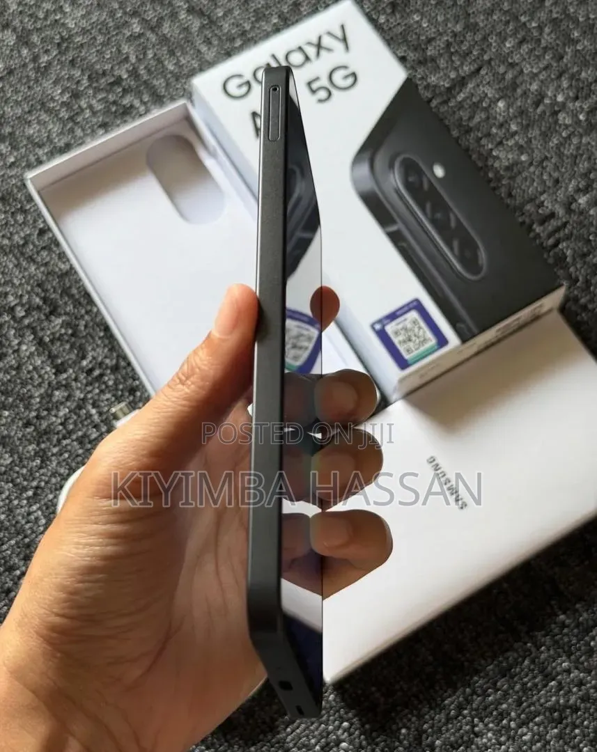 New Samsung Galaxy A17 5G 256 GB Black