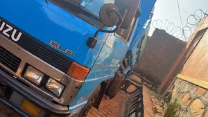 Isuzu Elf Dump Truck