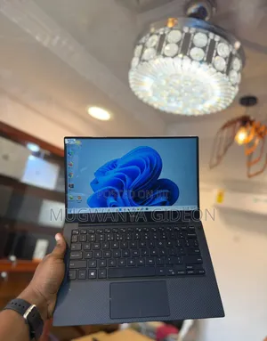 New Laptop Dell XPS 13 16GB Intel Core i7 SSD 256GB