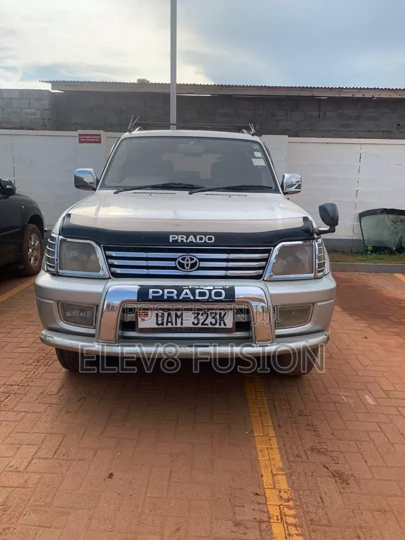 Toyota Land Cruiser Prado 2001 White