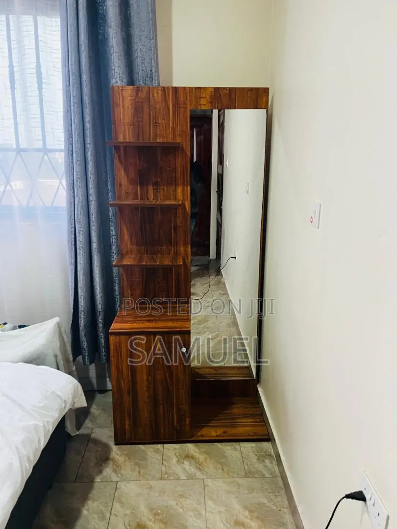 Modern Dressing Set
