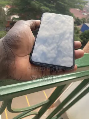Apple iPhone 11 64 GB Black