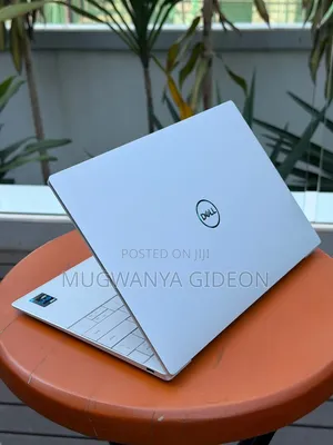 New Laptop Dell XPS 17 9710 32GB Intel Core i7 SSD 512GB