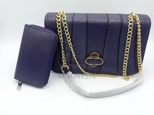 Classic Shoulder Bag S