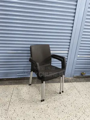 Metal Stands Plastic Chairs Plastic Chairs