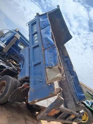 Hino Ranger Dumper