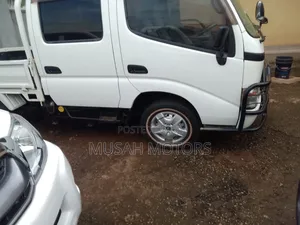 Toyota Dyna 2006 White