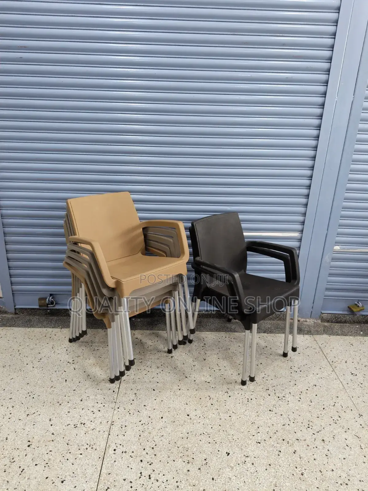 3 Colors Plastic Chairs Plastic Chairs for Bar Restaurants and Bars