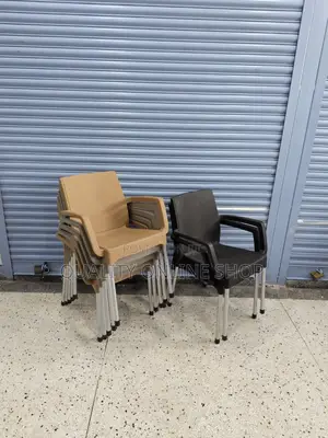 3 Colors Plastic Chairs Plastic Chairs for Bar Restaurants and Bars