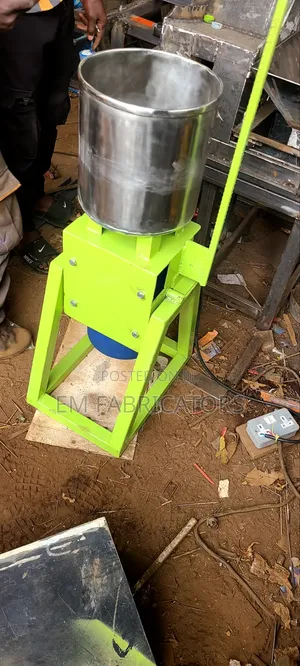 Gnuts Machine; 7kgs, 5.5Hp High Speed Motor. Brand New Motor