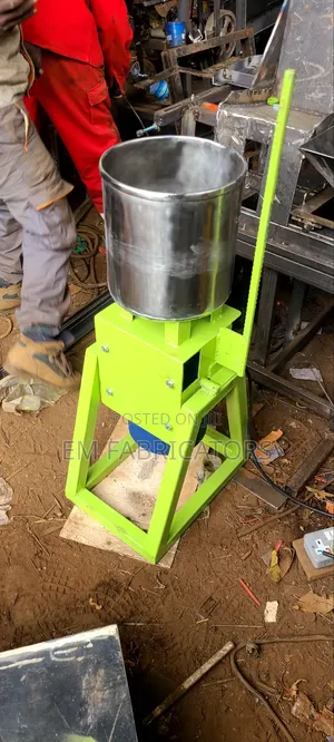 Gnuts Machine; 7kgs, 5.5Hp High Speed Motor. Brand New Motor