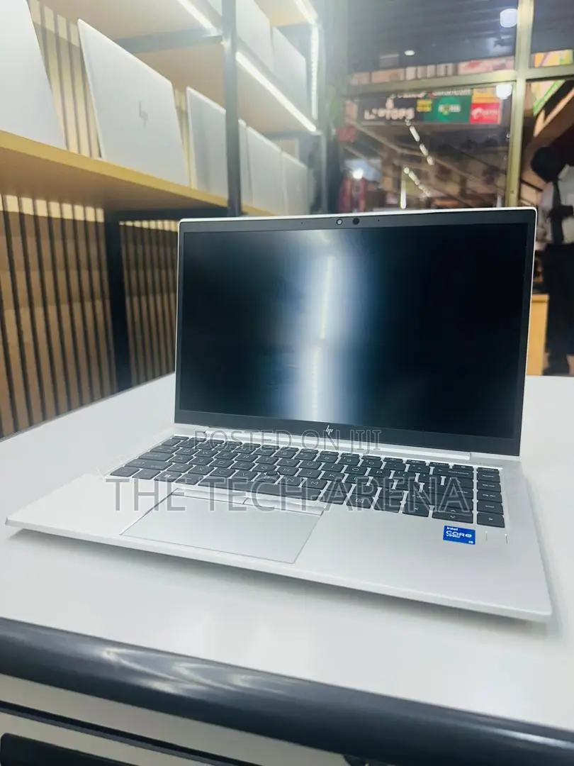 New Laptop HP EliteBook 840 G8 8GB Intel Core i5 SSD 256GB