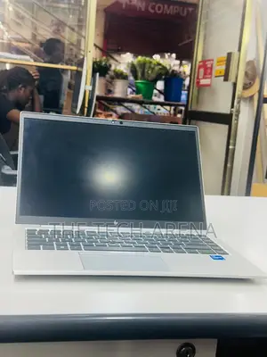 New Laptop HP EliteBook 840 G8 8GB Intel Core i5 SSD 256GB