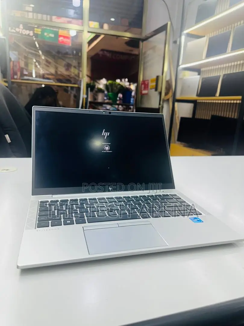 New Laptop HP EliteBook 840 G8 8GB Intel Core i5 SSD 256GB
