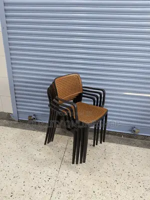 Vogue Plastic Chairs Plastic Chairs