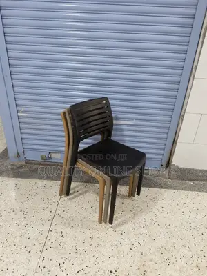 4legged Plastic Chairs Plastic Chairs