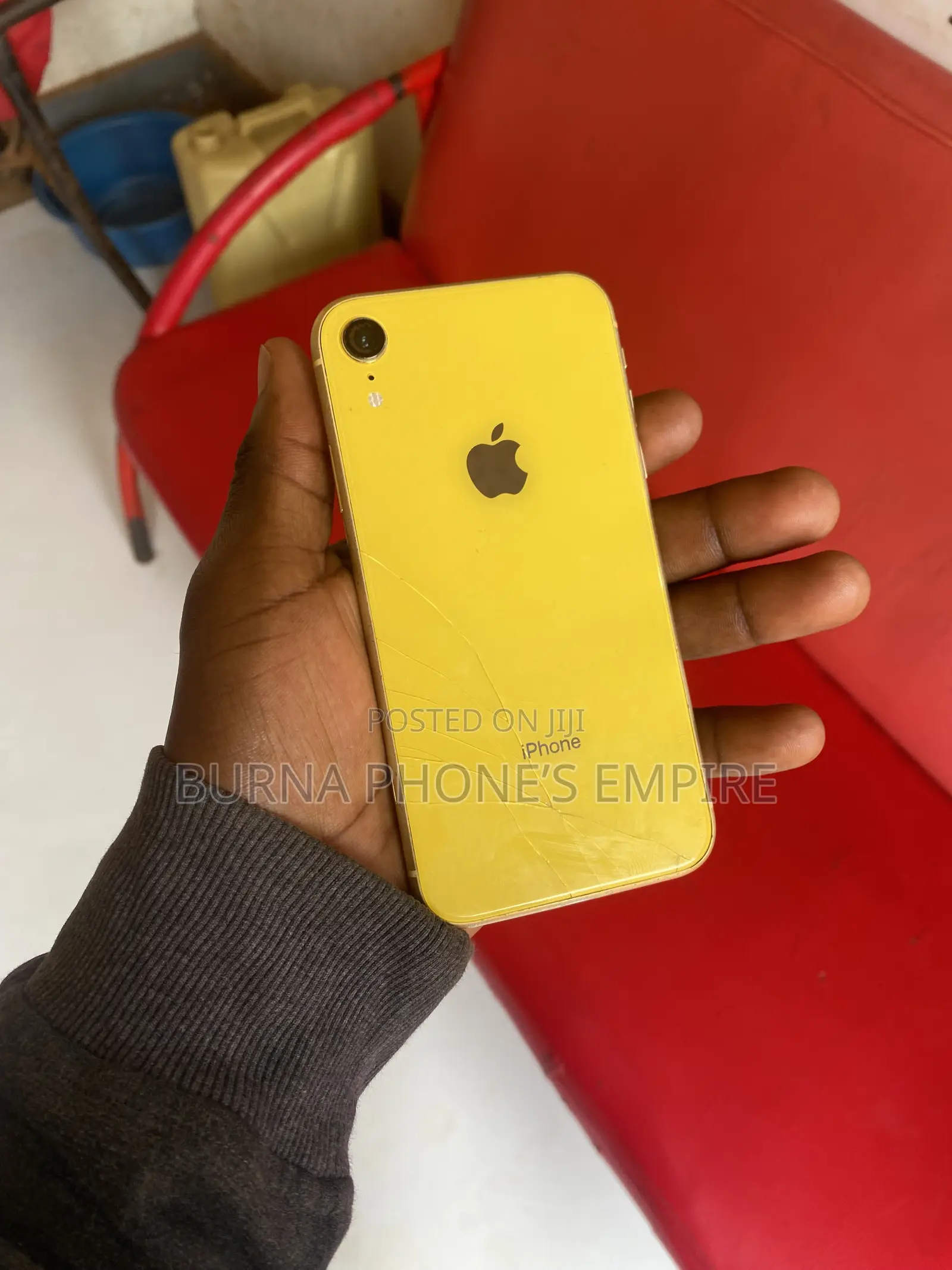 Apple iPhone XR 64 GB Yellow