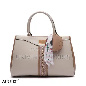 Chain-Detail Handbag With Coin
Purse