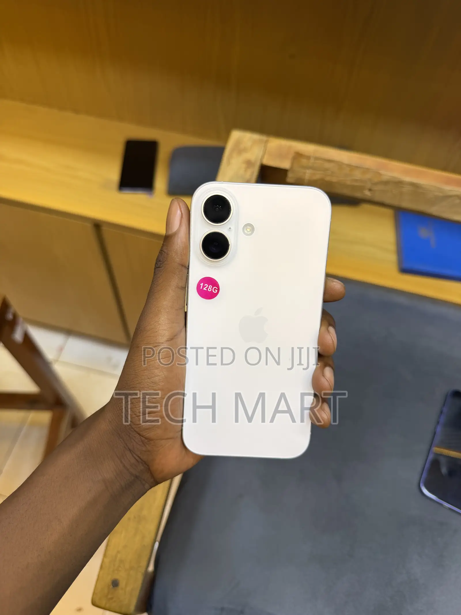 Apple iPhone 16 128 GB White