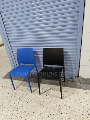 Cloud Indoor/Outdoor Plastic Chairs Plastic Chairs