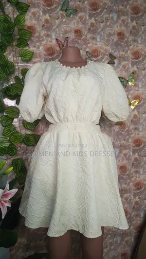 Women Second Hand Party Dresses Good for Birthdays and Dinner Parties