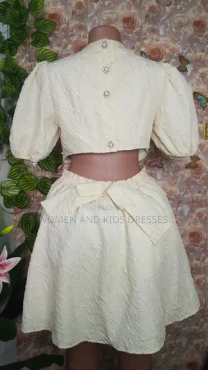 Women Second Hand Party Dresses Good for Birthdays and Dinner Parties