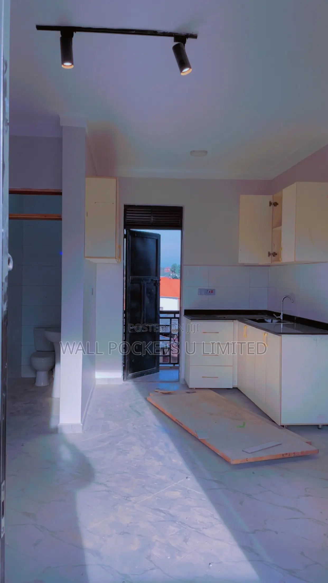 1bdrm Block of Flats in Central Division for rent