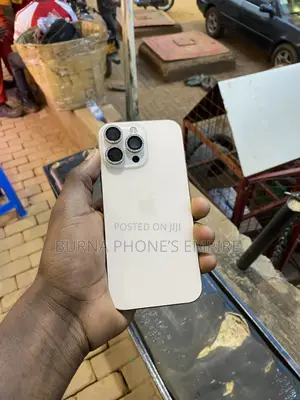 Apple iPhone 16 Pro Max 1 TB Gold