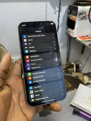 Apple iPhone 16 Pro Max 1 TB Gold