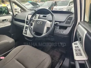 Toyota Noah 2013 White