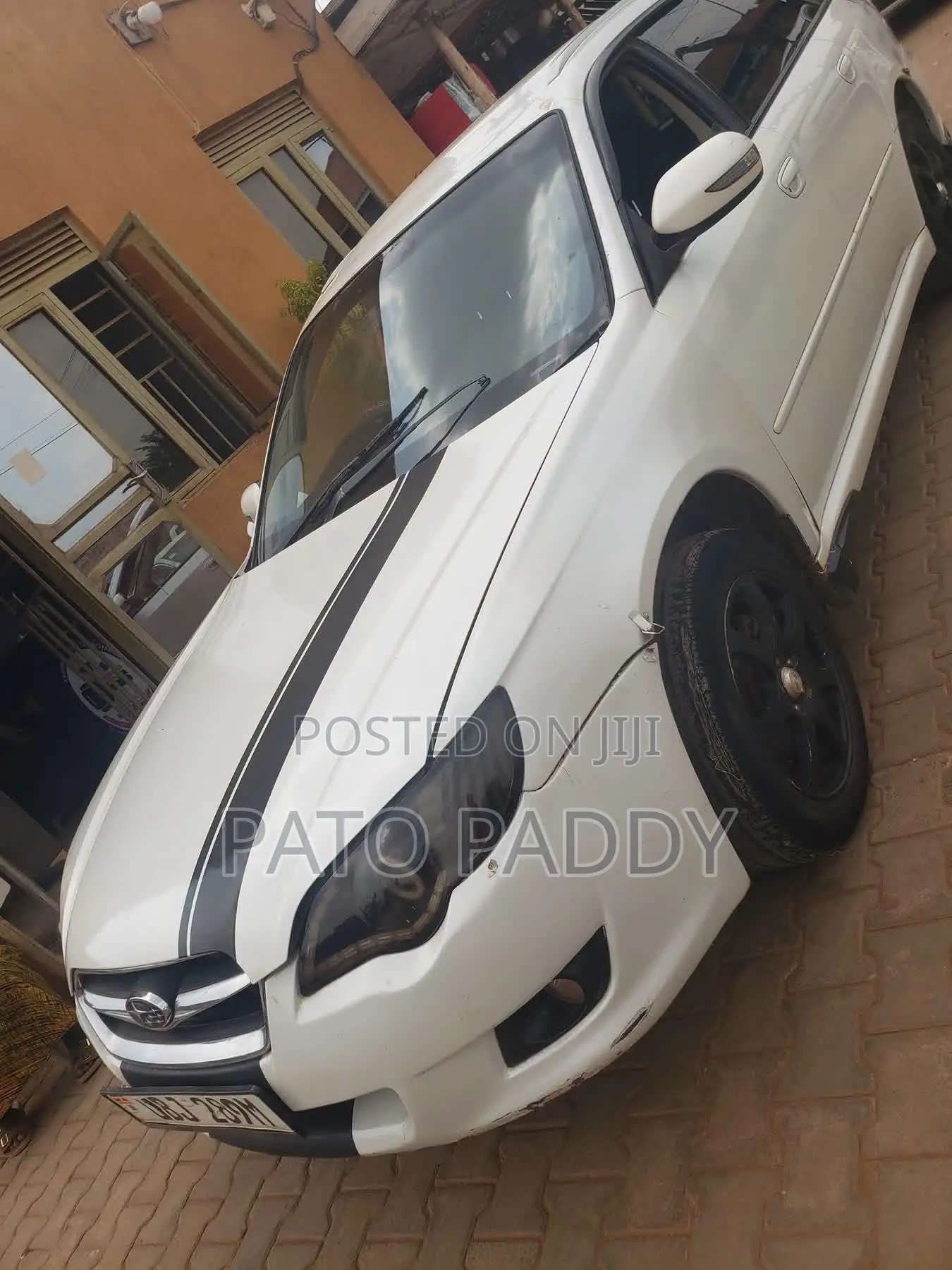 Subaru Legacy 2.0 AWD 2007 White