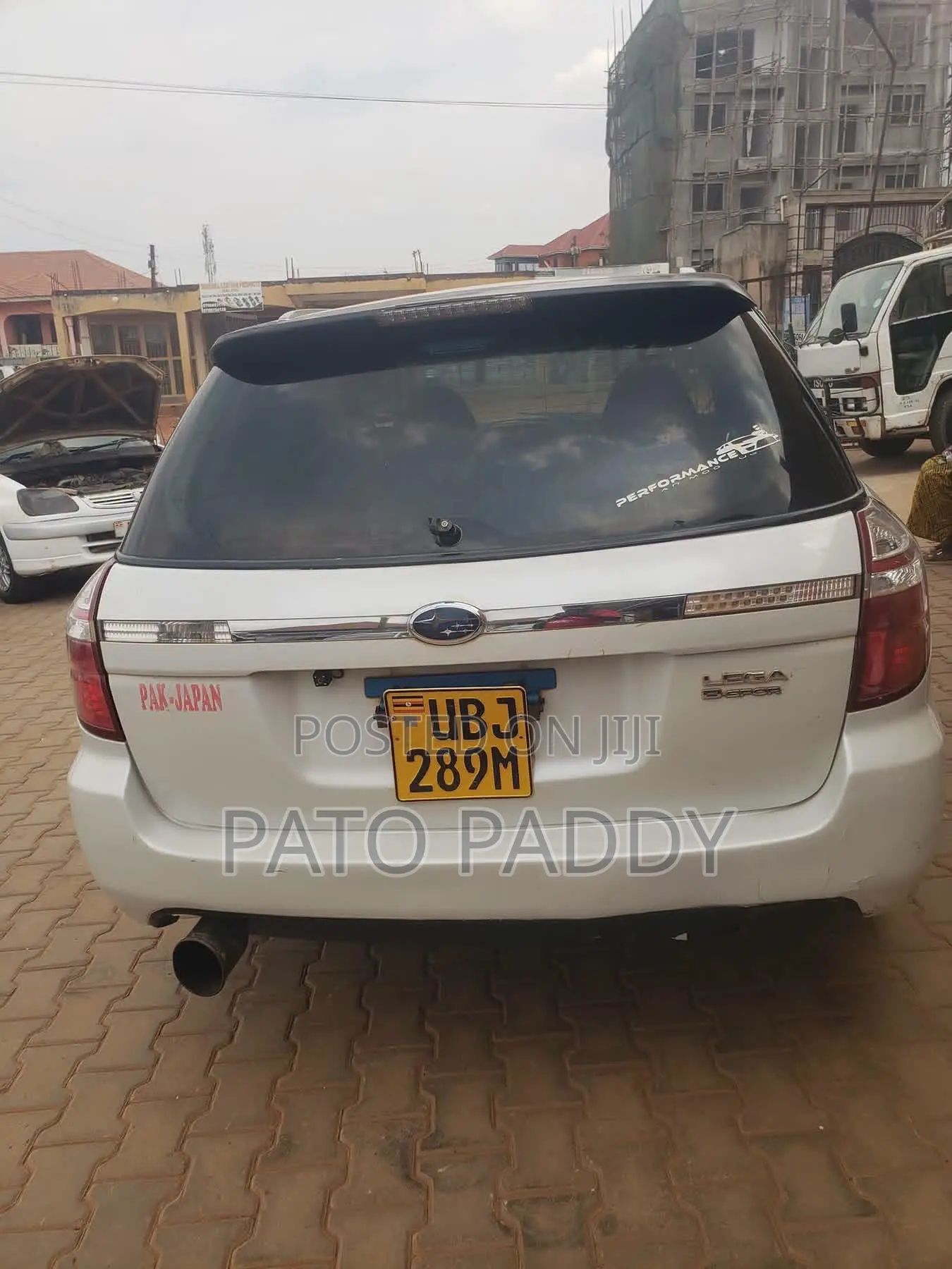 Subaru Legacy 2.0 AWD 2007 White