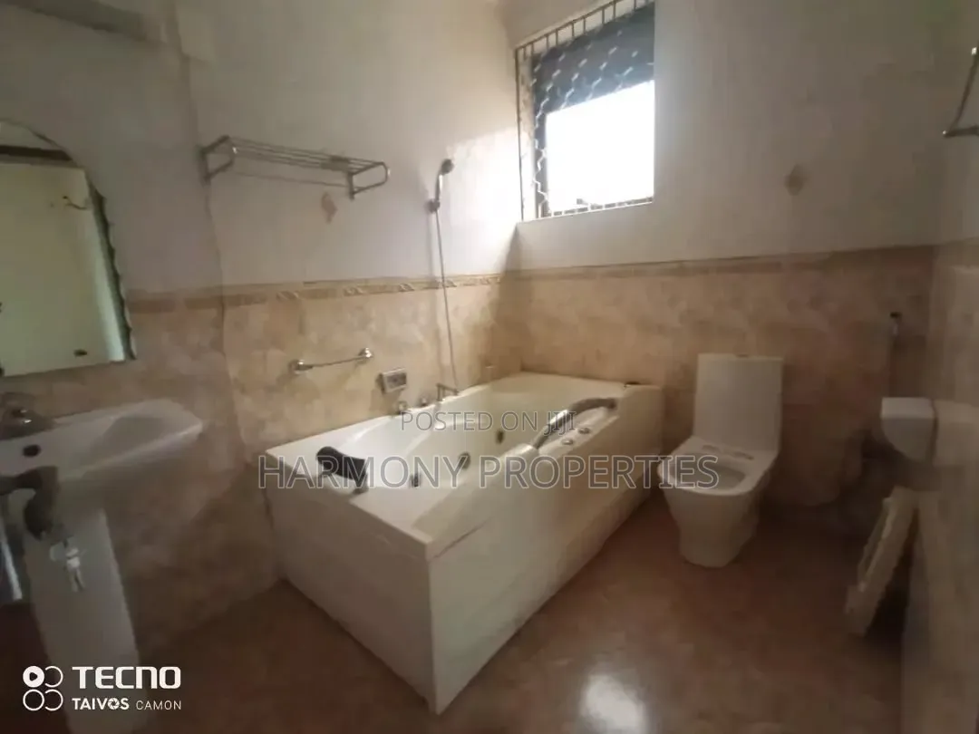 3bdrm Apartment in Lubowa, Central Division for rent