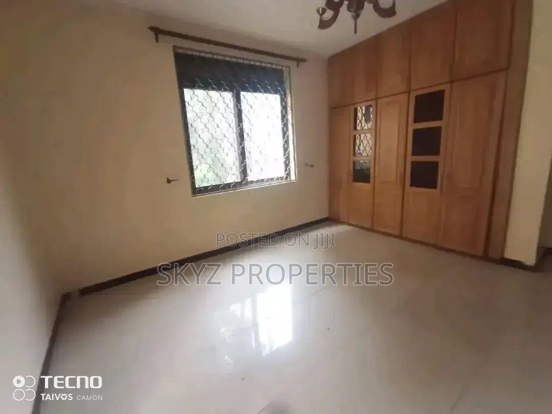 3bdrm Apartment in Lubowa, Central Division for rent