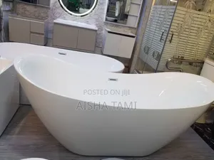 White Modern Bathtub