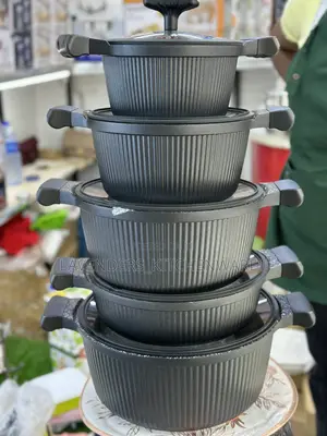 10pc Cooking/Serving Non Stick Dishes