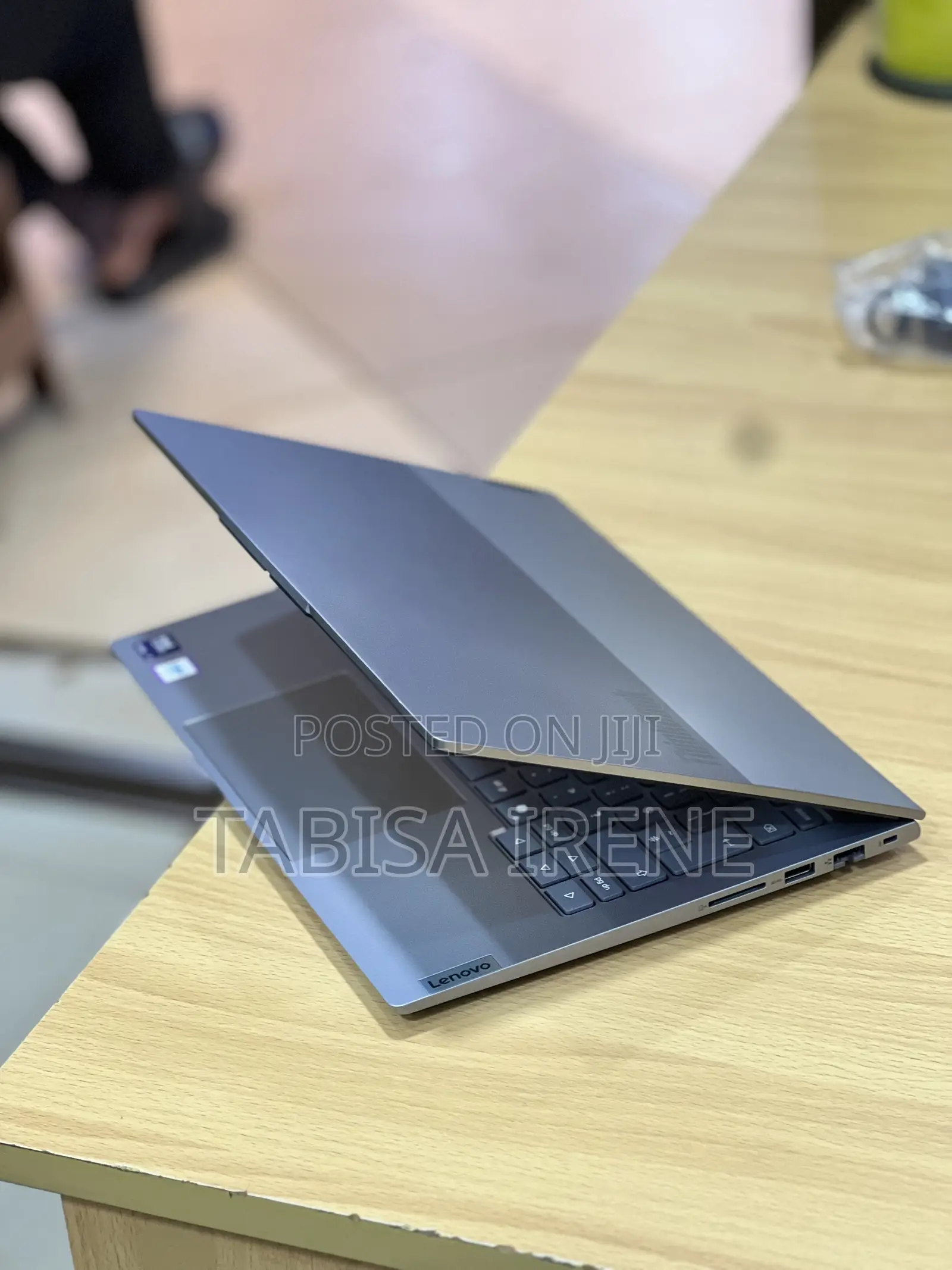 New Laptop Lenovo ThinkBook 14 G8 IAL 16GB Intel Core Ultra 7 SSD 512GB