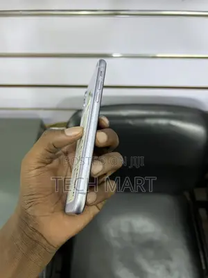 Apple iPhone 11 64 GB Purple