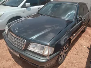 Mercedes-Benz C200 2000 Black