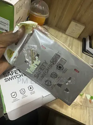 Doublesocket Grey
