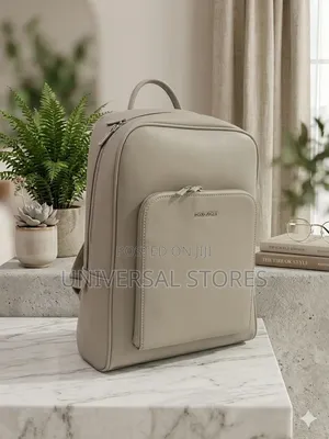David Jones 2026 Spring
Summer New Collection Backpack