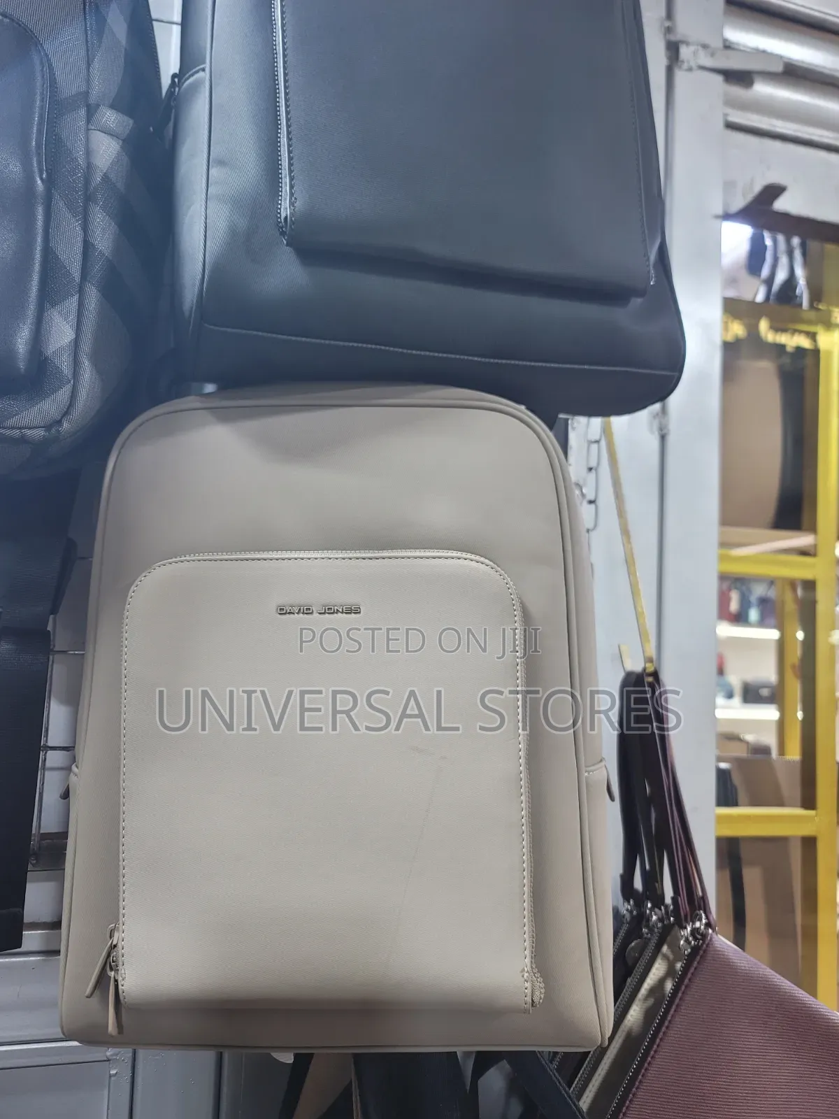 David Jones 2026 Spring
Summer New Collection Backpack