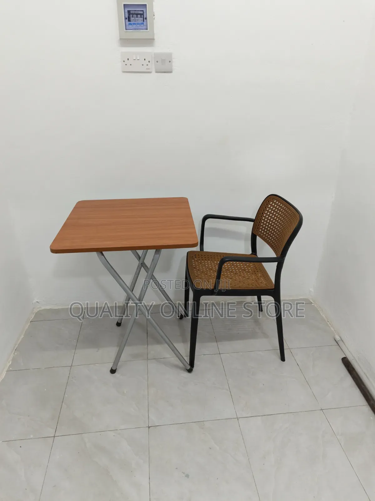 Fancy Office Reading Table and Chairs (Comb)