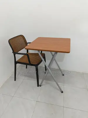 X_legs Foldable Reading Table and Chair
