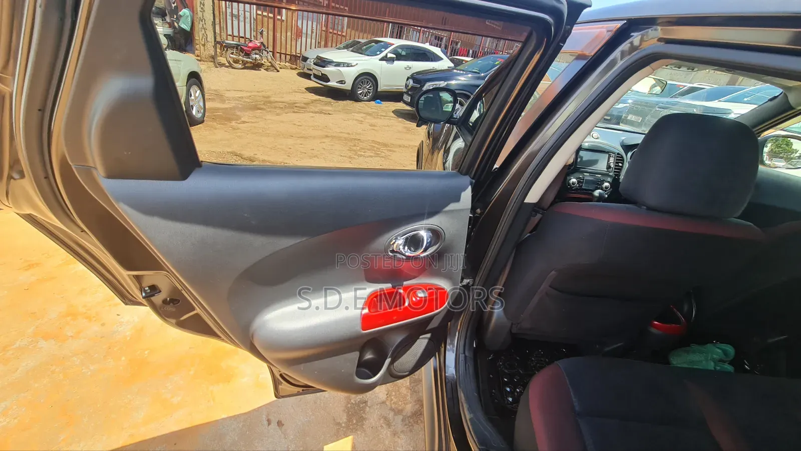 Nissan Juke S 2013 Brown