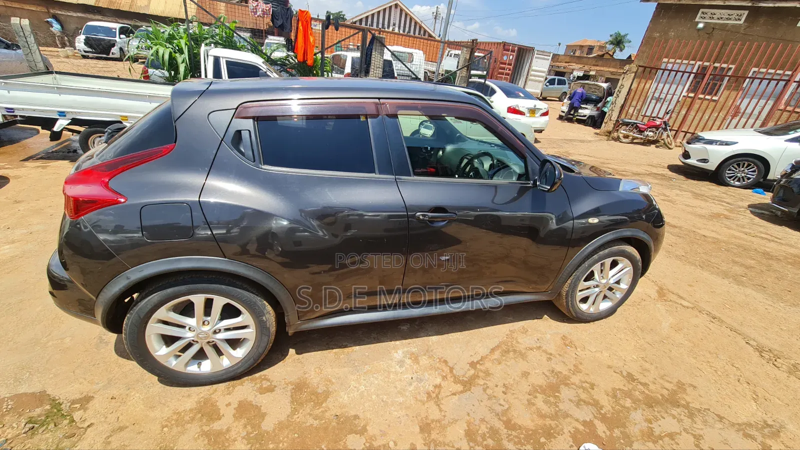 Nissan Juke S 2013 Brown